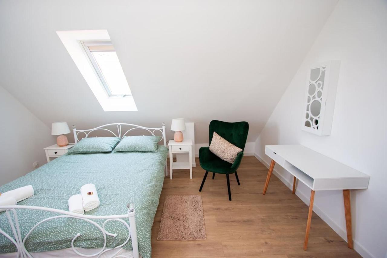 Apartmani Kac Karlovac Extérieur photo