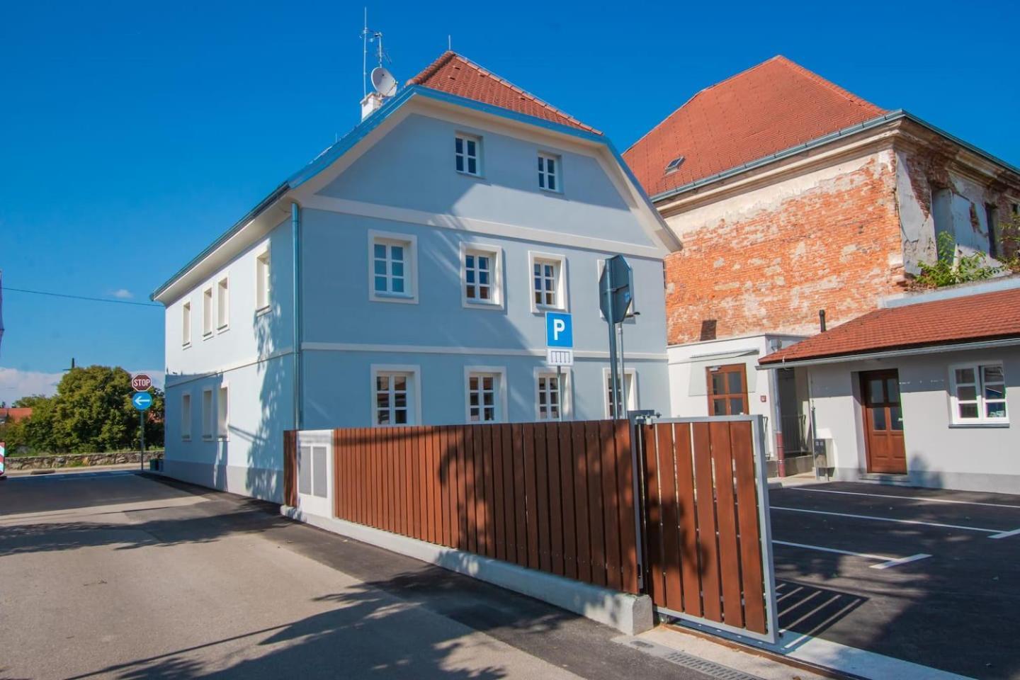 Apartmani Kac Karlovac Extérieur photo