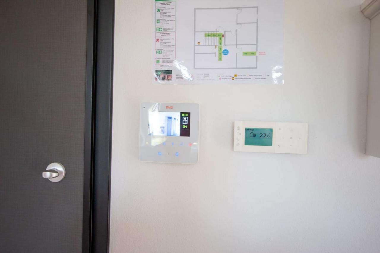 Apartmani Kac Karlovac Extérieur photo
