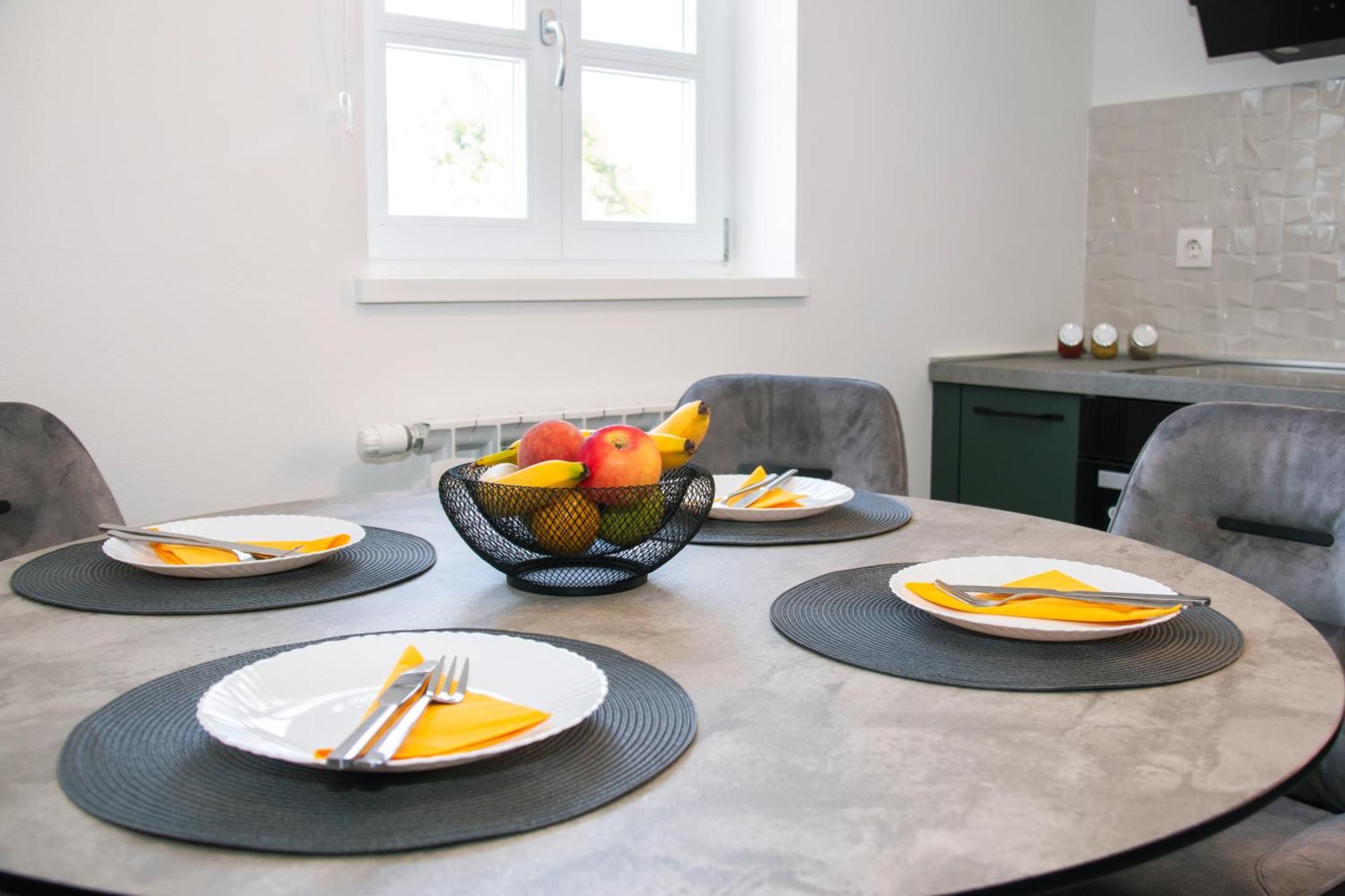 Apartmani Kac Karlovac Extérieur photo